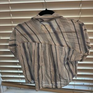 Aeropostale cropped stripe shirt